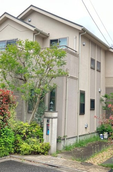 成城戸建 