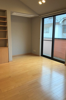 西麻布戸建 