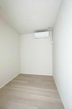 ＭＩＤ　ＴＯＷＥＲ　ＧＲＡＮＤ 