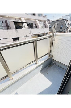 新宿７丁目戸建て 