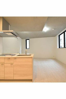 ＭＡＩＳＯＮ　ＤＥ　Ｓ 