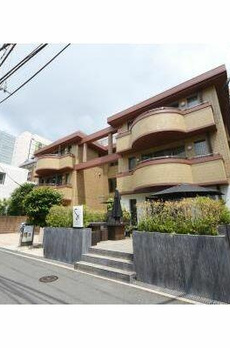 アルファエイト南青山 