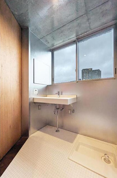 ＳＨＩＮＪＵＫＵ　ＮＥＷ　ＶＩＬＬＡ 