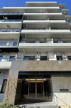 Ａｖｅｎｉｒ　Ｋａｇｕｒａｚａｋａ 