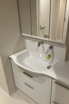 広尾アパートメント 