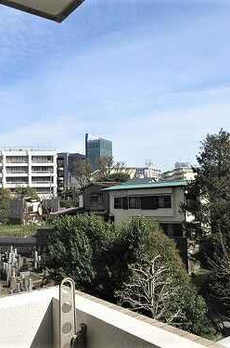 秀和青山神宮前レジデンス 