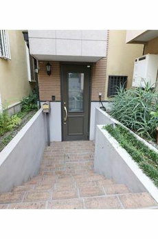 Ｕｅｈａｒａ　３　Ｈｏｕｓｅ 