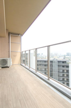 ＨＡＲＵＭＩ　ＦＬＡＧ　ＰＡＲＫ　ＶＩＬＬＡＧＥ　Ｃ棟 