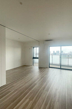 ＨＡＲＵＭＩ　ＦＬＡＧ　ＳＥＡ　ＶＩＬＬＡＧＥ　Ｄ棟 