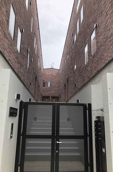 ＢＲＩＣＫ　ＨＯＵＳＥ 