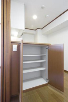 プラザ小島屋抜弁天ビル 