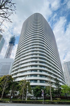 Ｍ．Ｍ．ＴＯＷＥＲＳ　ＦＯＲＥＳＩＳ－Ｒ 