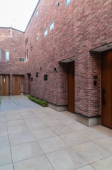 ＢＲＩＣＫ　ＨＯＵＳＥ 