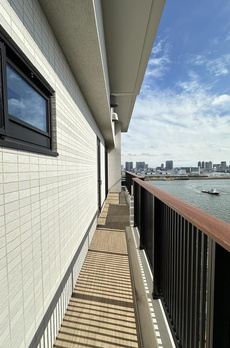 ＨＡＲＵＭＩ　ＦＬＡＧ　ＳＥＡ　ＶＩＬＬＡＧＥ　Ｃ棟 