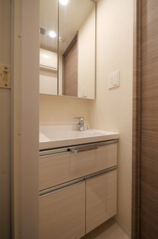 ＰＲＥＭＩＵＭ　ＣＵＢＥ　代々木上原 