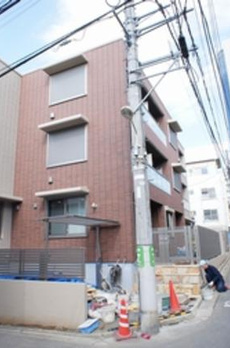 ブルーノ初台Ａ 