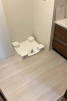 アヴェニーユ参番館 