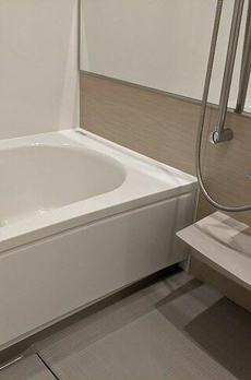 祖師谷４丁目３階建戸建 