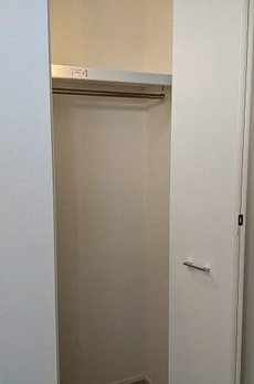 祖師谷４丁目３階建戸建 
