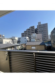 ＷＨＡＲＦ森下 