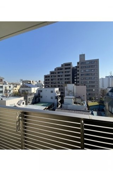 ＷＨＡＲＦ森下 