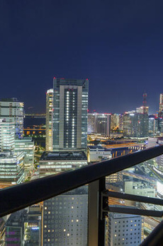 ＴＨＥ　ＹＯＫＯＨＡＭＡ　ＦＲＯＮＴ　ＴＯＷＥＲ 