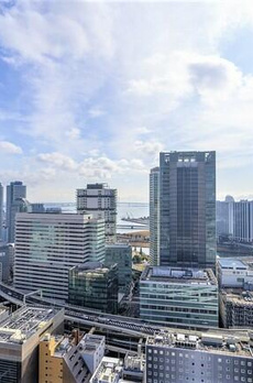 ＴＨＥ　ＹＯＫＯＨＡＭＡ　ＦＲＯＮＴ　ＴＯＷＥＲ 