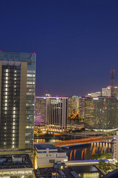 ＴＨＥ　ＹＯＫＯＨＡＭＡ　ＦＲＯＮＴ　ＴＯＷＥＲ 