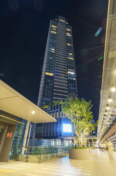ＴＨＥ　ＹＯＫＯＨＡＭＡ　ＦＲＯＮＴ　ＴＯＷＥＲ 