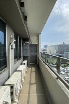 ＧＬＯＢＡＬ　ＦＲＯＮＴ　ＴＯＷＥＲ 