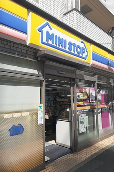 シュトラーレ四番町 