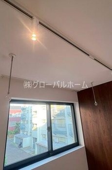 エクセルシオール新宿河田町 