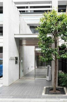 セントラルプレイス新宿御苑前 