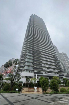 Ｗ　Ｃｏｍｆｏｒｔ　Ｔｏｗｅｒｓ　ＥＡＳＴ 