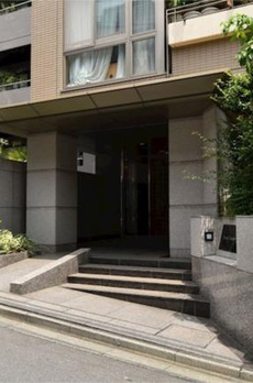 Ｂｏｎｄ　Ｈｏｕｓｅ　Ｍｏｔｏａｚａｂｕ　（ボンドハウスニシアザブ） 