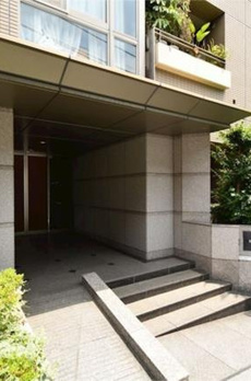 Ｂｏｎｄ　Ｈｏｕｓｅ　Ｍｏｔｏａｚａｂｕ　（ボンドハウスニシアザブ） 