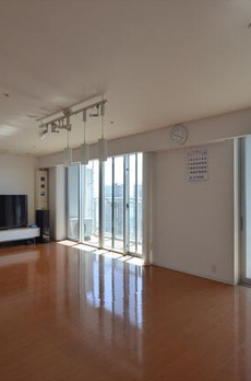 キャピタルマークタワー 