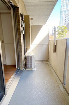 ＨＩＬＬ　ＦＬＡＴ　ＯＳＡＫＩ 