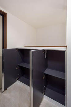 用賀レーベル 