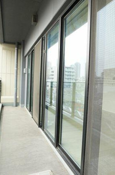 ＭＩＤ　ＴＯＷＥＲ　ＧＲＡＮＤ 