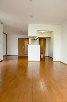 プルミエール鷹番 