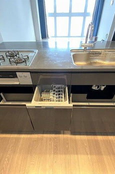 ローレルタワールネ浜松町 