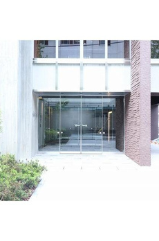 ＯＲＭＥ　ＣＯＵＲＴ　ＮＩＰＰＯＲＩ　ＥＡＳＴ 