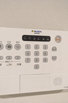ミオテゾーロ哲学堂カーザ 