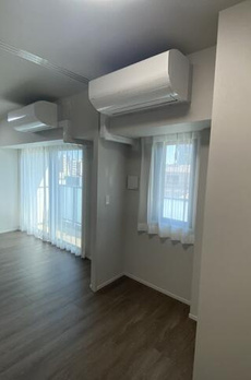 クレストコート上野 