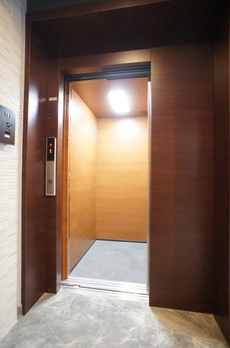 バローネ西麻布 