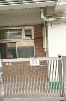 池袋本町四丁目貸家 