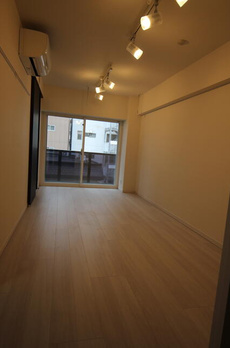 ＡＲＩＳＡ　ＣＯＵＲＴ（アリーサコート） 