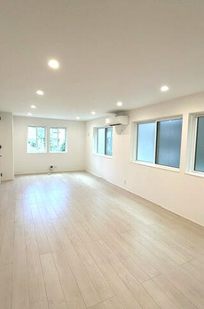 ＧＡＲＤＥＮ　ＨＯＵＳＥ　ＦＵＫＡＳＡＷＡ 