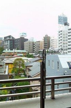 ＷＩＳＴＥＲＩＡ　ＫＯＭＡＺＡＷＡ 